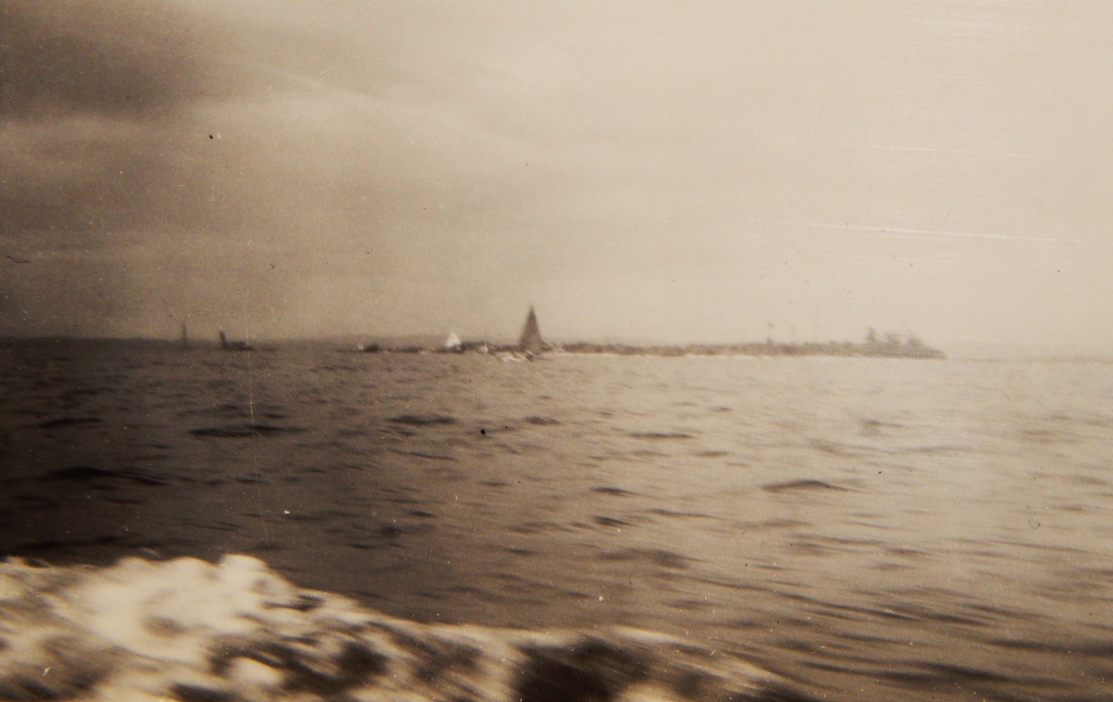 Vintage Photograph, VIEW OF A SAILBOAT ON THE BAY, Island, Ocean, Sailing
