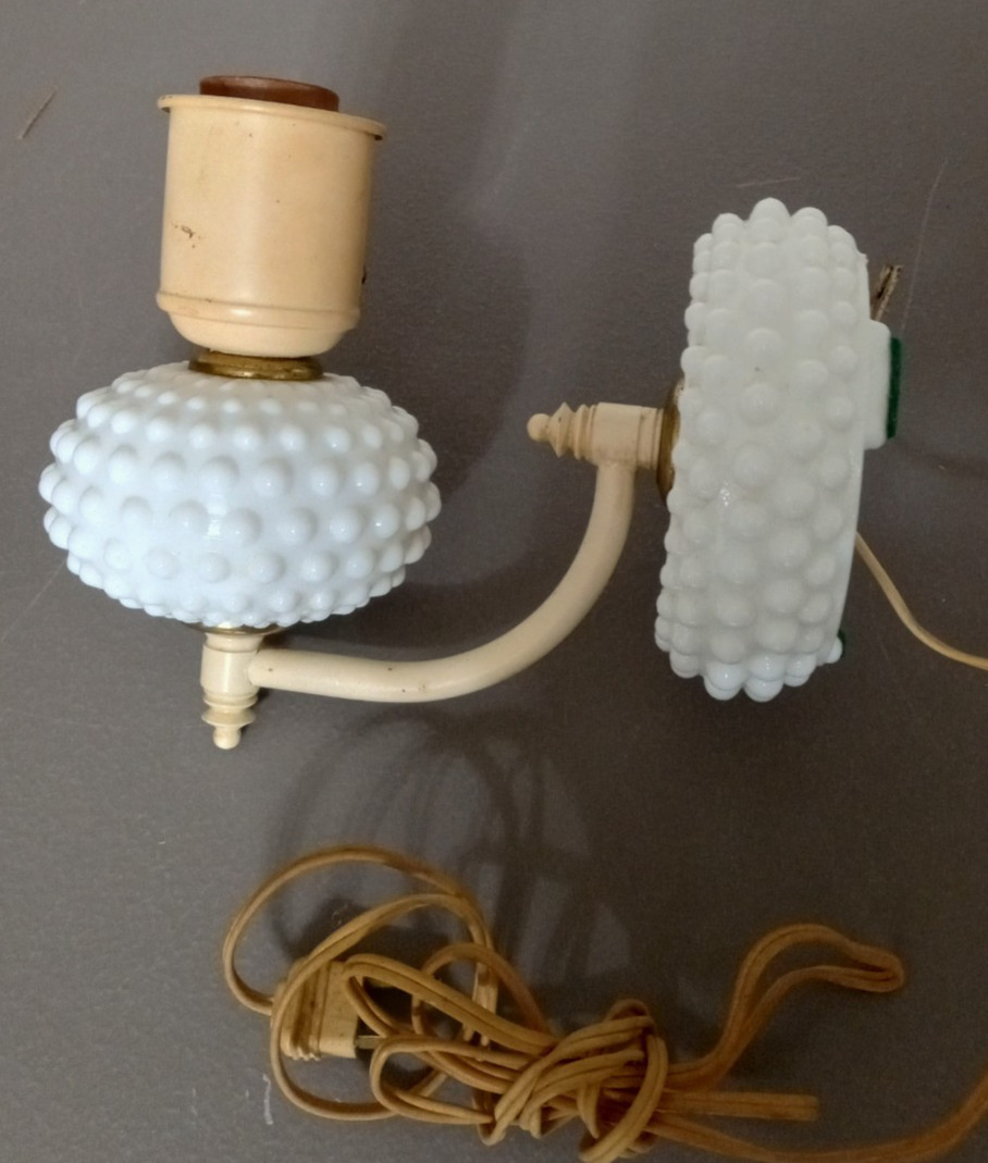 Wall mount Hobnail White Milk Glass Lamp Sconce no shade