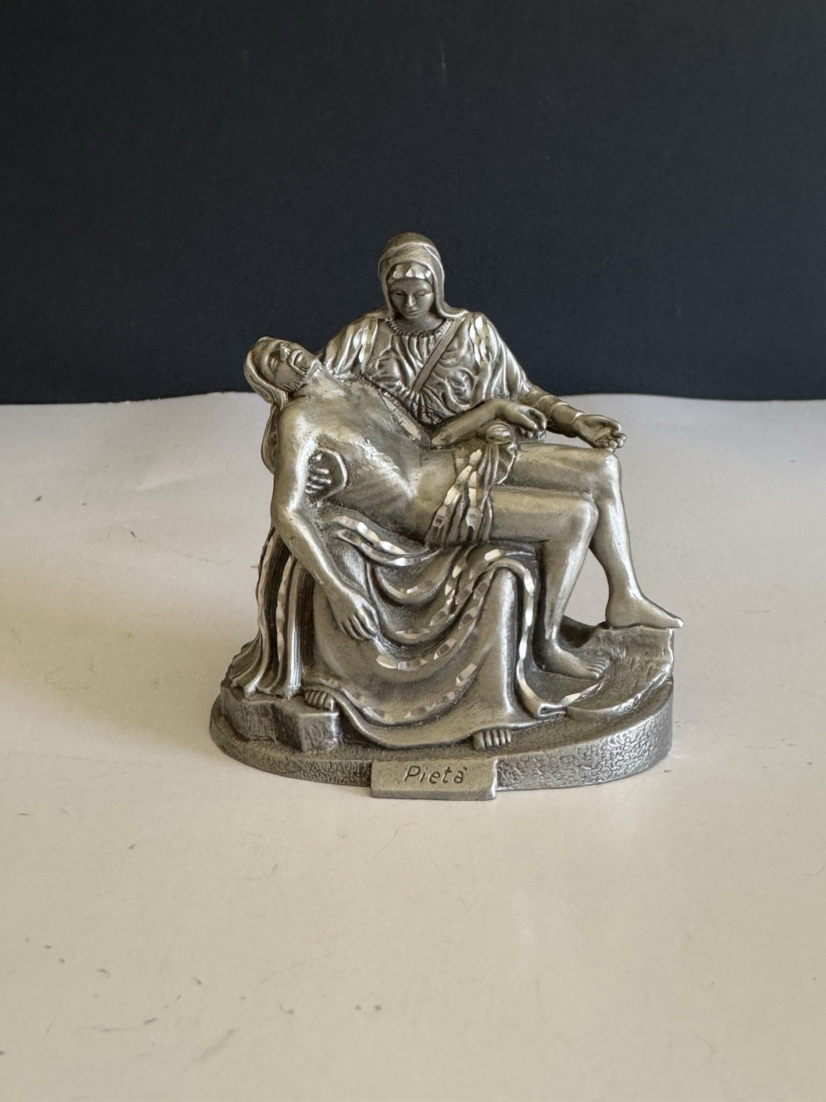 Master Works Fine Pewter Pieta Statue 1990 MWFP Mary Jesus Catholic VTG