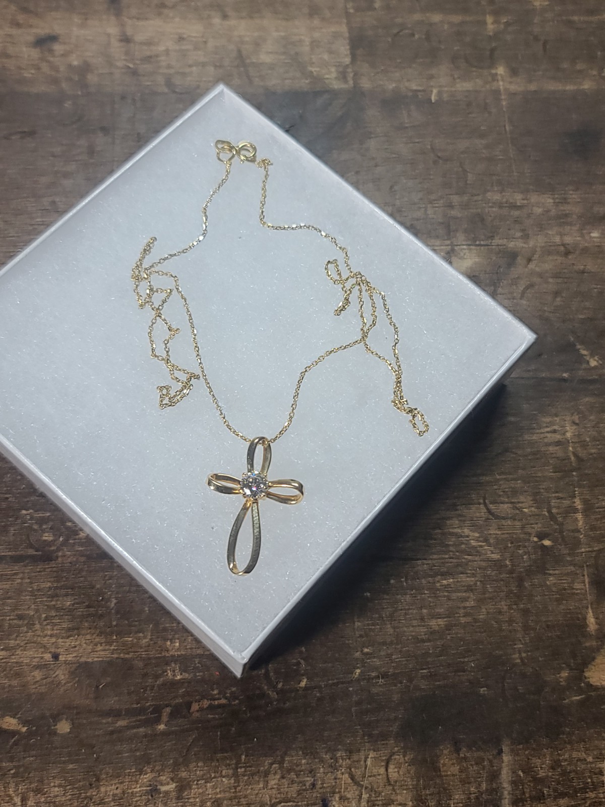 Genuine Authentic 14K Infinity Cross 4.8mm .4 Carat Diamond On 14K Chain 2.8 gms