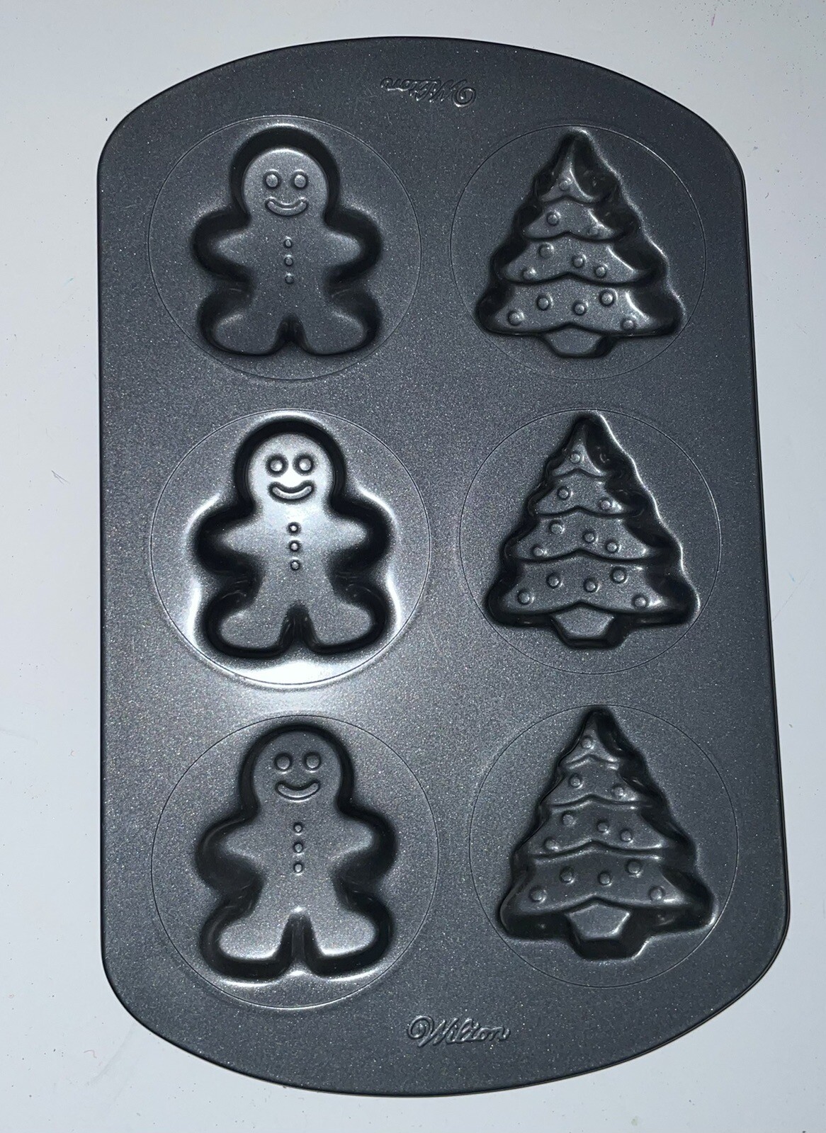 EUC Wilton Ginger Bread/Christmas Tree Cookie Pan Non-Stick 12\
