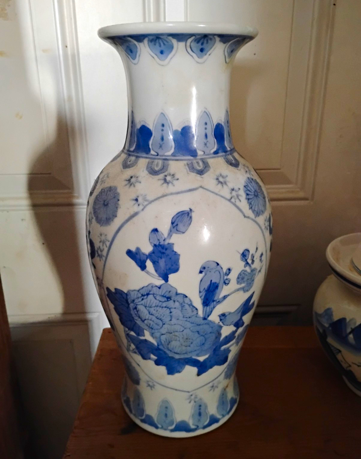Chinese Blue & White Porcelain Vase Floral Bird Design Ownership History N/A