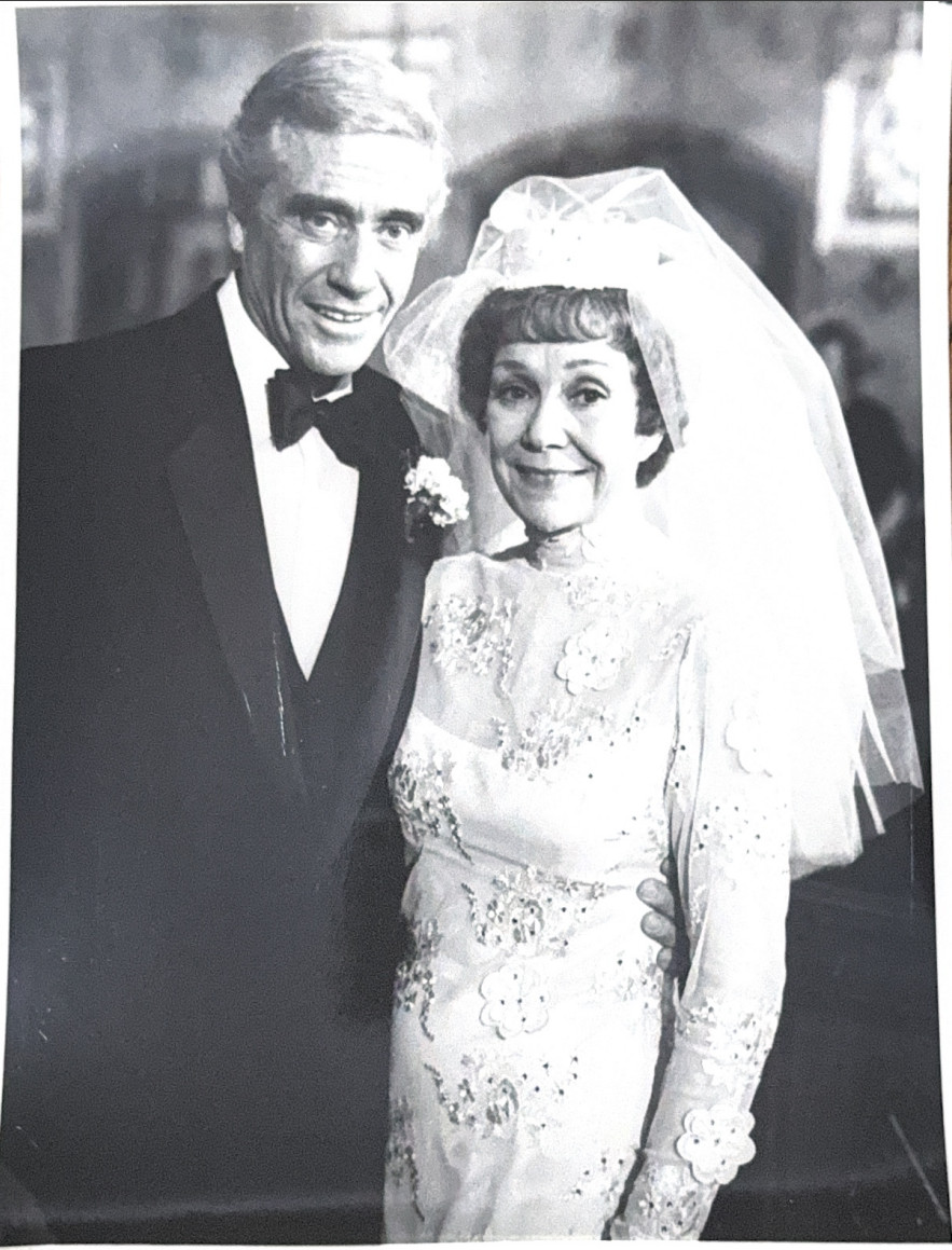 Vintage 1984 CBS Falcon Crest Press Photo Jane Wyman Mel Ferrer