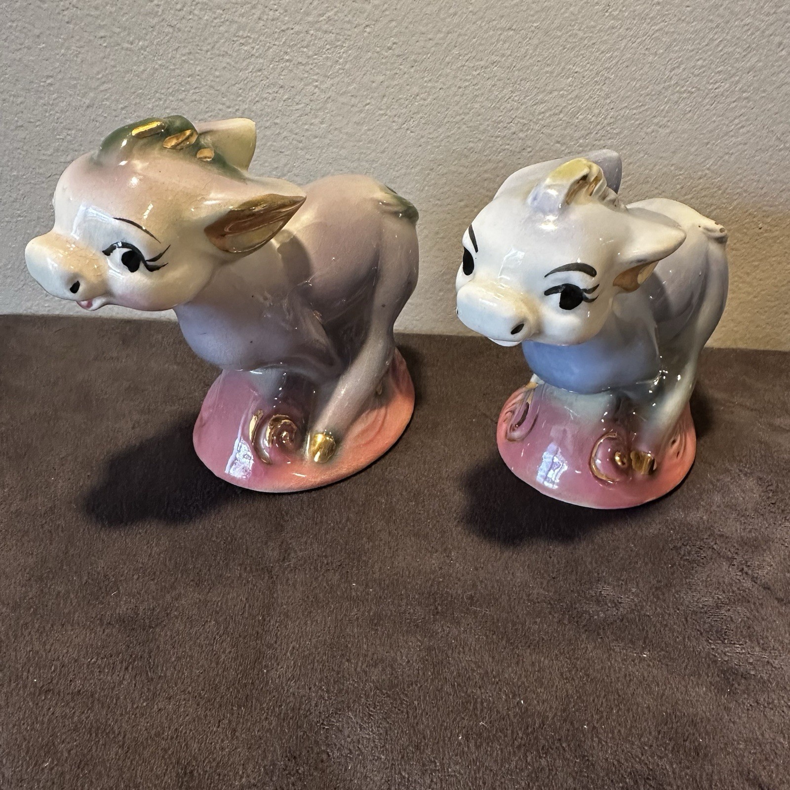 Vintage Japanese Porcelain Hand Painted Medium Running Animal From The 1950’s. Vintage Japanese Porcelain Hand Painted Medium Running Animal From The 1950’s.