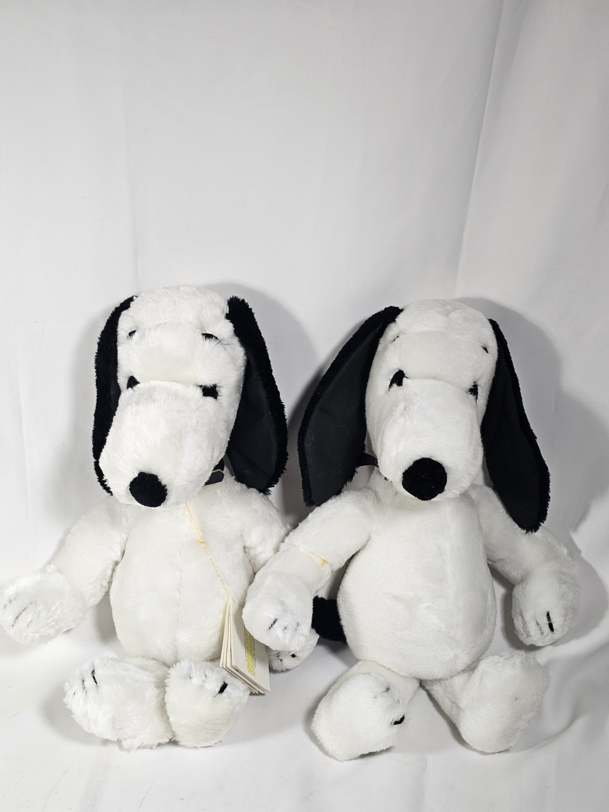 Vintage 1968 Snoopy Plush Dolls Peanuts United Feature  Syndicate