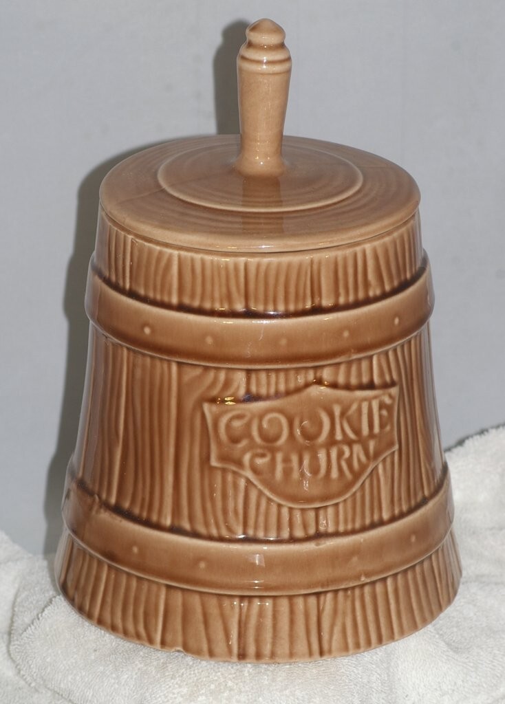 Vintage McCoy Cookie Churn Cookie Jar from 1977