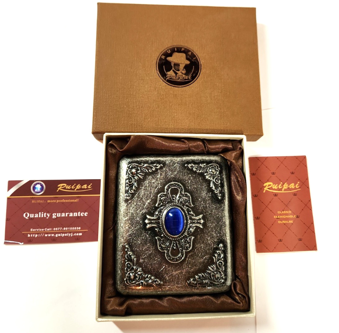 Vintage Metal Case Retro Holder Exquisite Carved Patterns Silver & Blue Gemstone