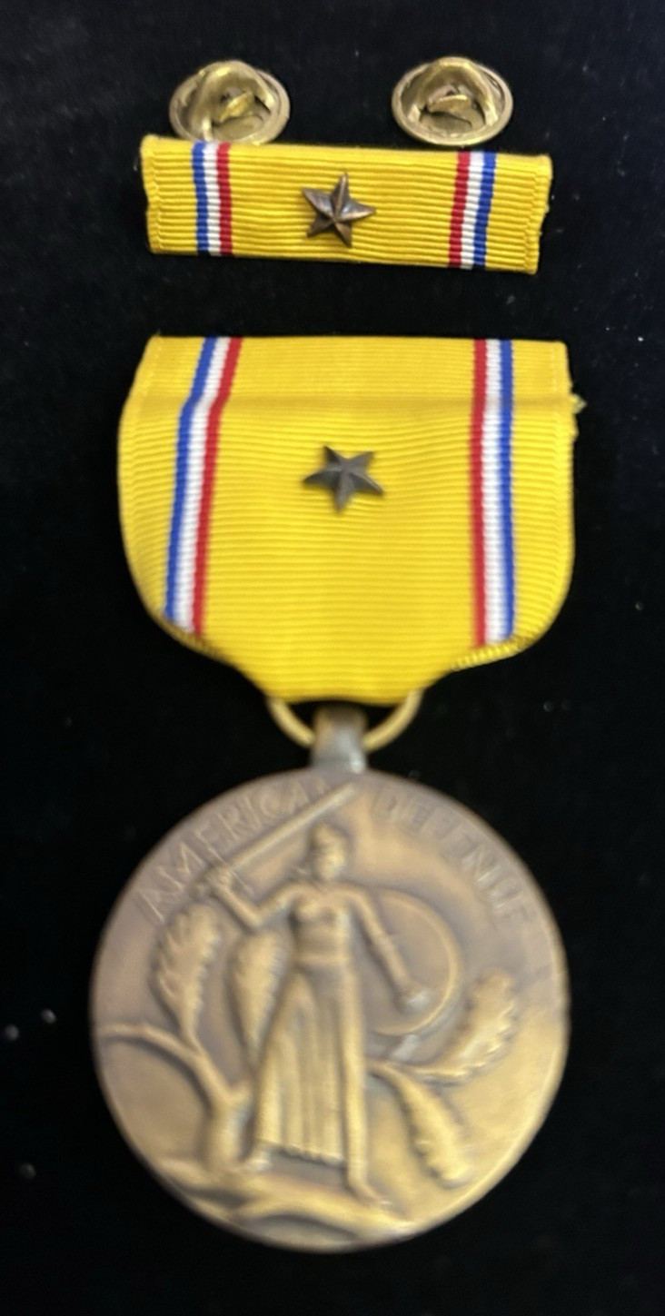 Original WWII US American Defense Medal-Box-5/16\