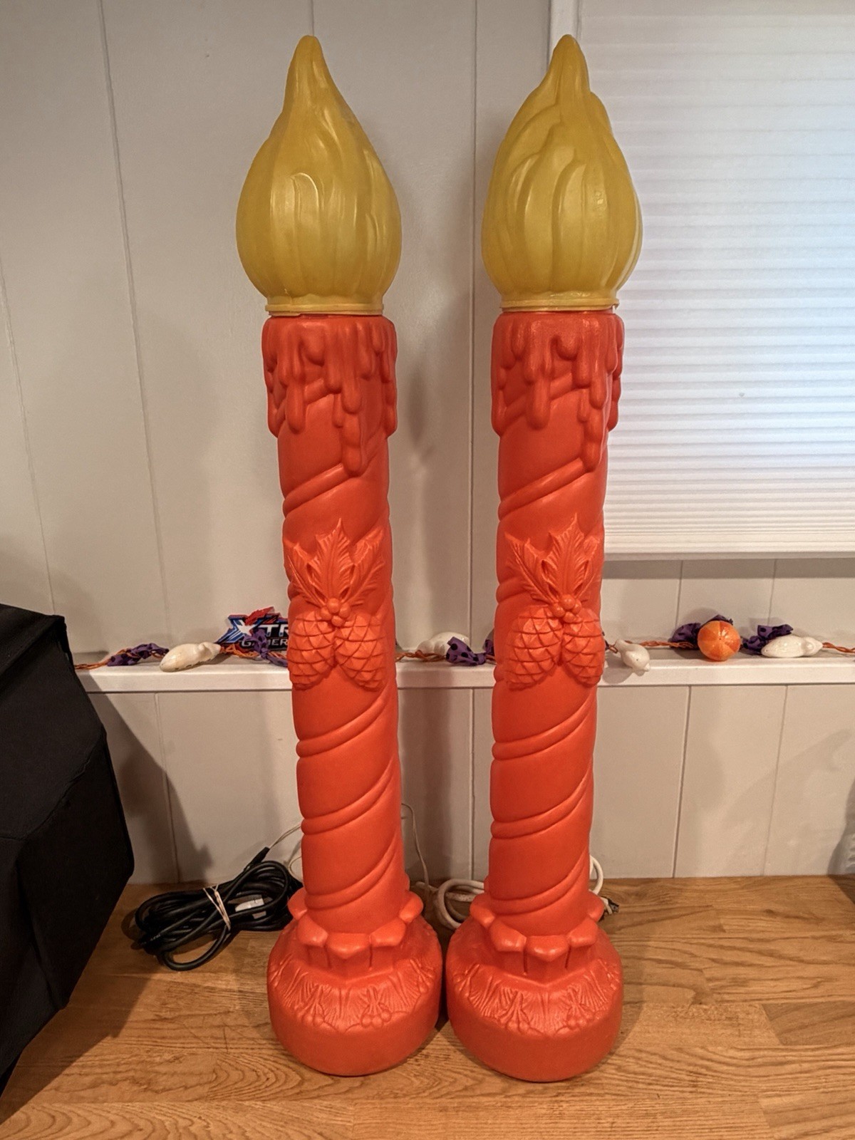 Lot Of 2 Vintage 1969 Empire Blow Mold Candle Christmas Poinsettia WORKING Lot Of 2 Vintage 1969 Empire Blow Mold Candle Christmas Poinsettia WORKING