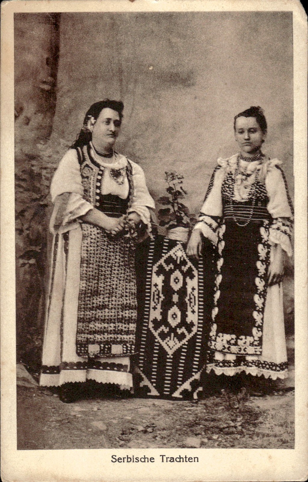 Serbia Traditional Costumes Serbische Trachten WWI 1915s PC