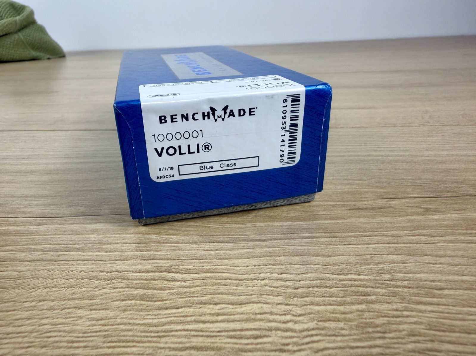 Benchmade 1000001 Volli Satin Plain Edge Blade New Uncarried  and Unused