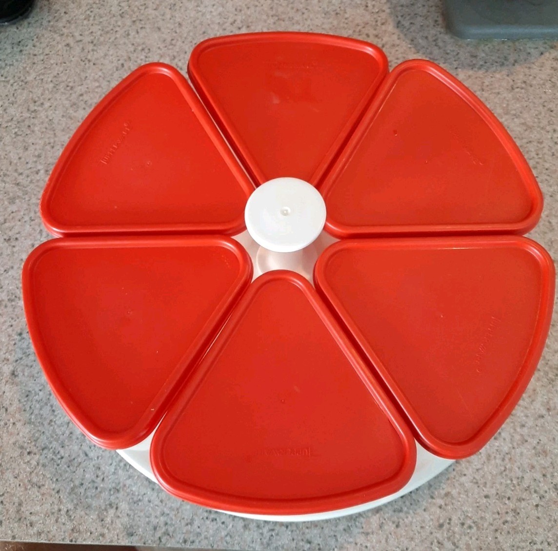 Vtg Tupperware Lazy Susan Turntable 6 Red Pie Wedge Shaped Containers~very Nice