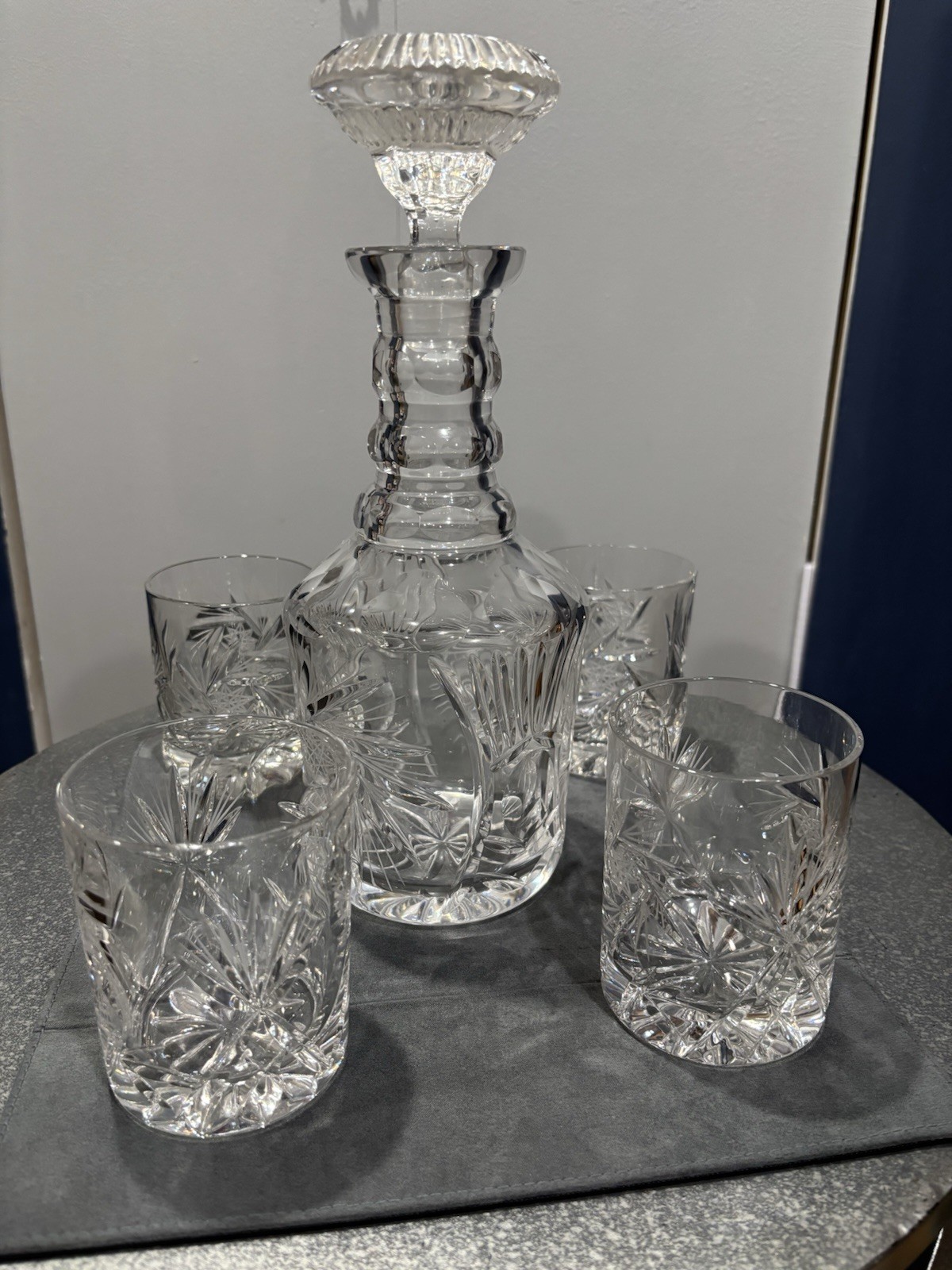 Vintage Pinwheel Star of David Cut Glass Crystal Decanter And Glasses Set Of 5