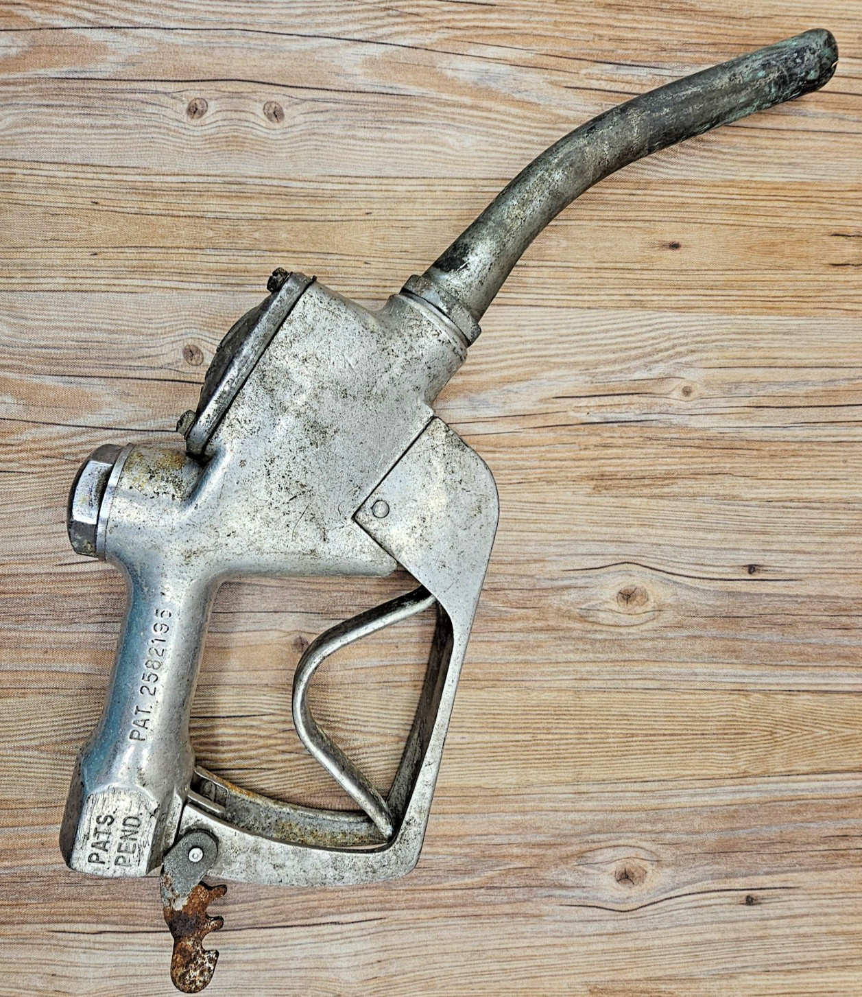 OPW Fil-O-Matic Gas Pump Nozzle Pat.  2582195 Vintage 1811-H 6-58 UL