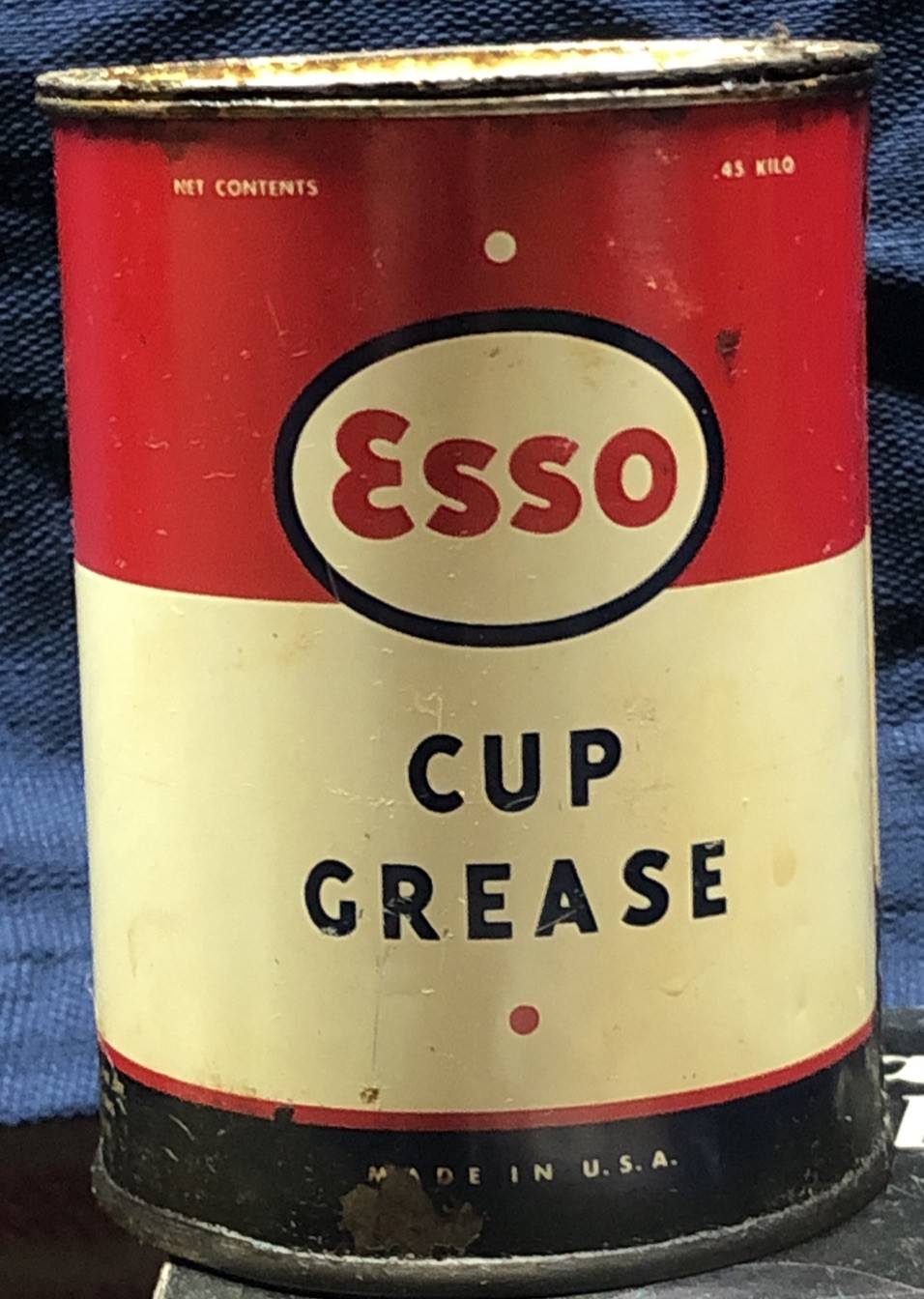 Collectible Vintage Esso Chassis Grease Can 1 Pound Gas & Oil Collectible Vintage Esso Chassis Grease Can 1 Pound Gas & Oil