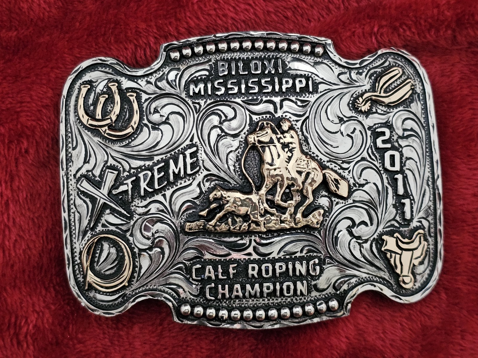 Calf Roping☆X~TREME☆2011☆RODEO CHAMPION TROPHY BUCKLE☆Biloxi Mississipp☆RARE☆T53