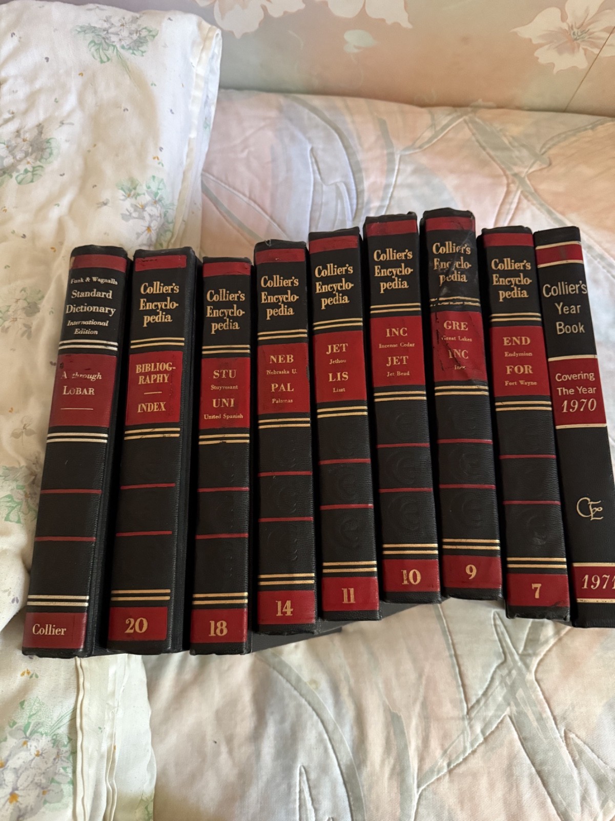 LOT OF 9 Vintage Collier\'s  Encyclopedia  Year Book  and More Volumes