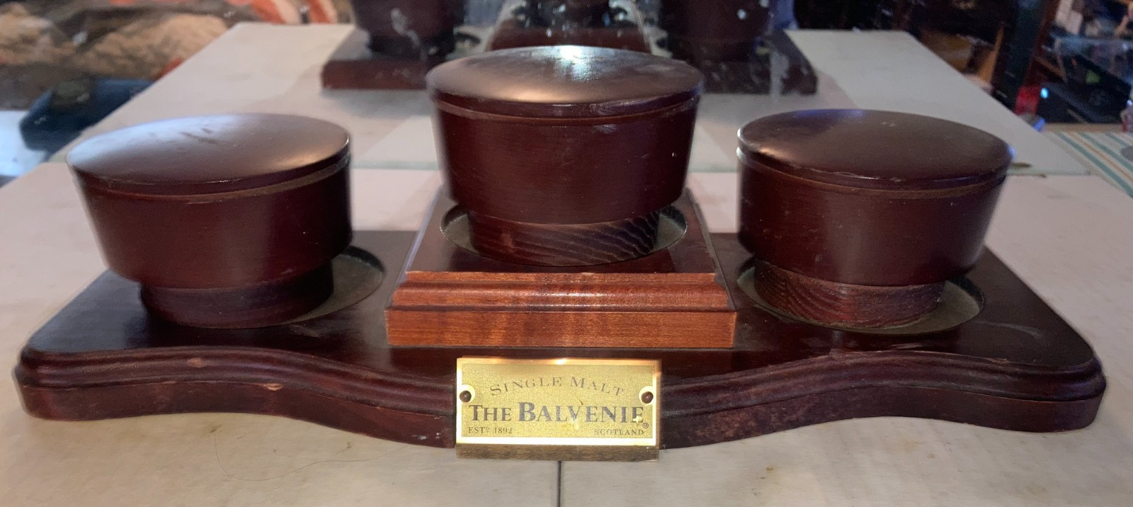 Vintage The Balvenie Scotch Whisky Wooden 3-Bottle Display Plinth Stand Tantalus