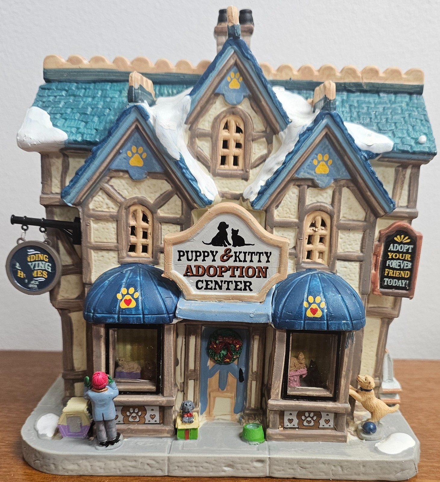 Lemax Signature Collection PUPPY & KITTEN ADOPTION CENTER Porcelain Building