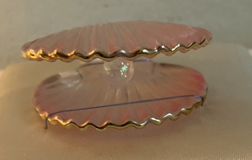 Vintage Glass Clam Shell Shaped Pink Glass with Gold Trim & Glass Pearl