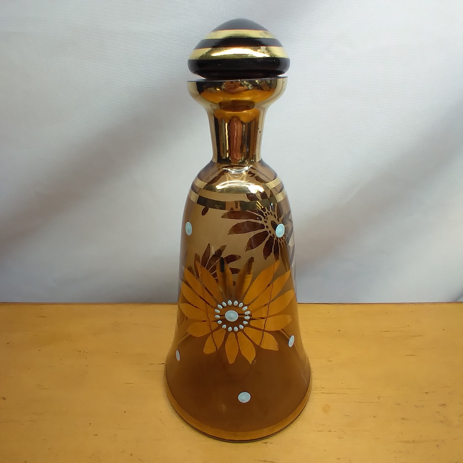 Vtg Bohemian Starburst Brown Hand Blown Glass Decanter MCM 8\