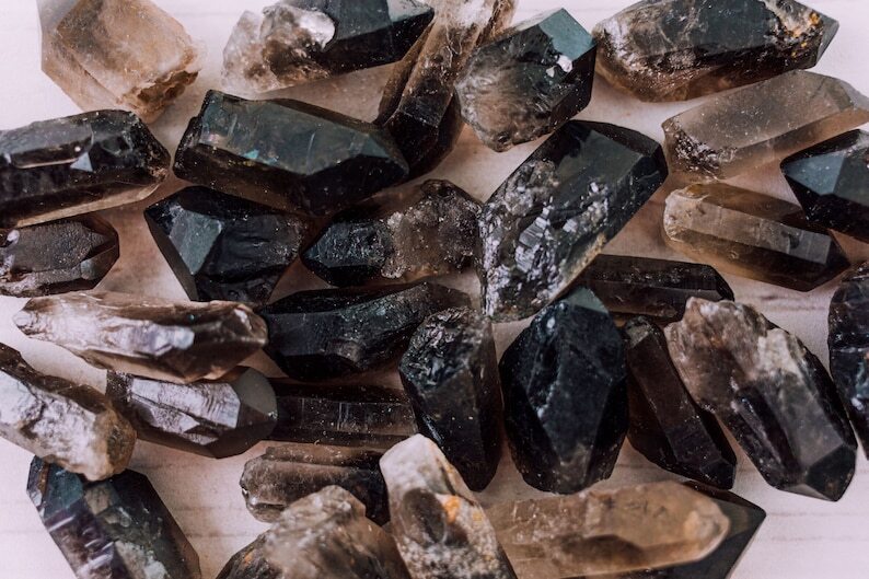Natural Smoky Quartz Crystal Points, Small Smoky Quartz Point,Wholesale Bulk Lot Natural Smoky Quartz Crystal Points, Small Smoky Quartz Point,Wholesale Bulk Lot