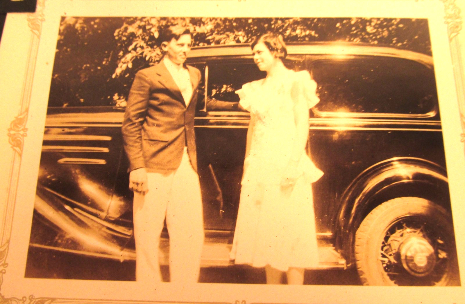 Antique Tennessee Photo Album Scrapbook with 130+ Photos Vintage