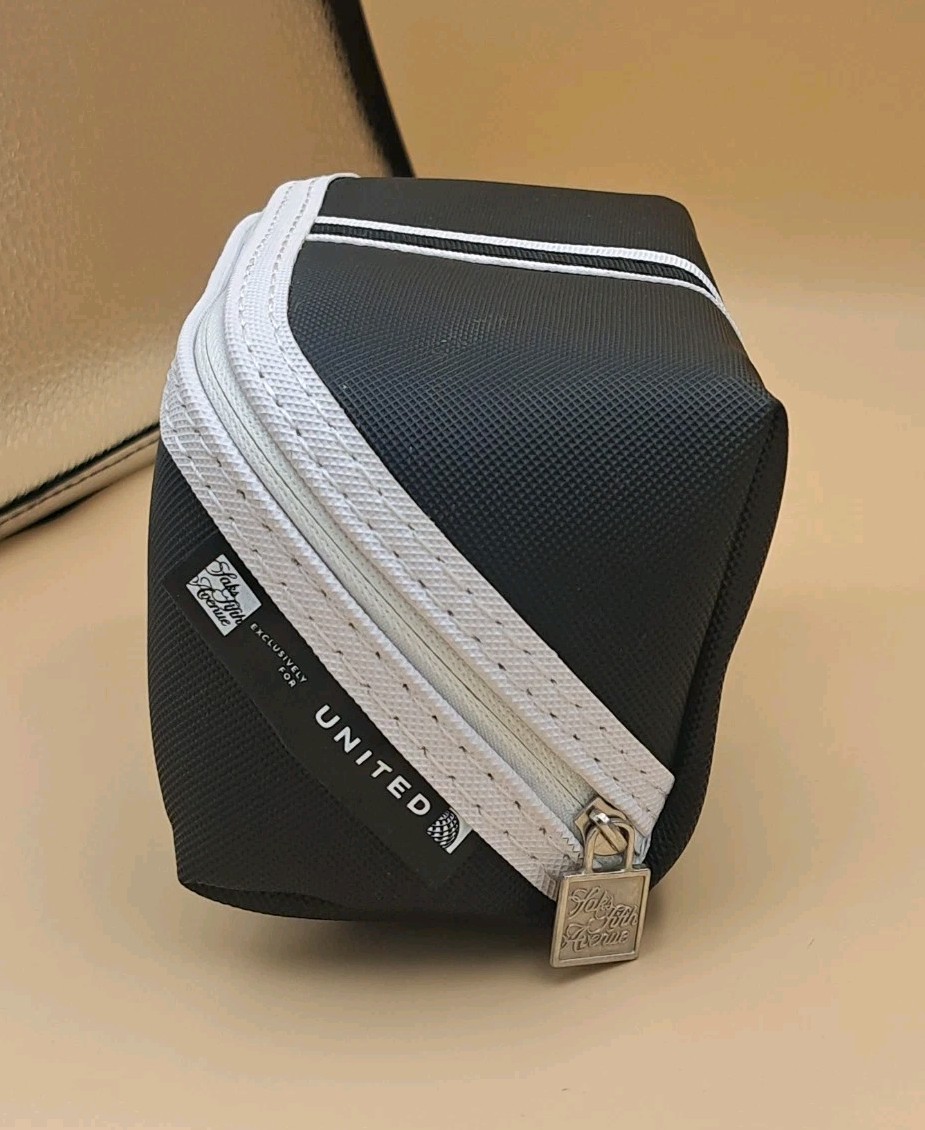 United Airlines Saks Fifth Avenue Empty Amenity Bag Cosmetic Case Complete Kit