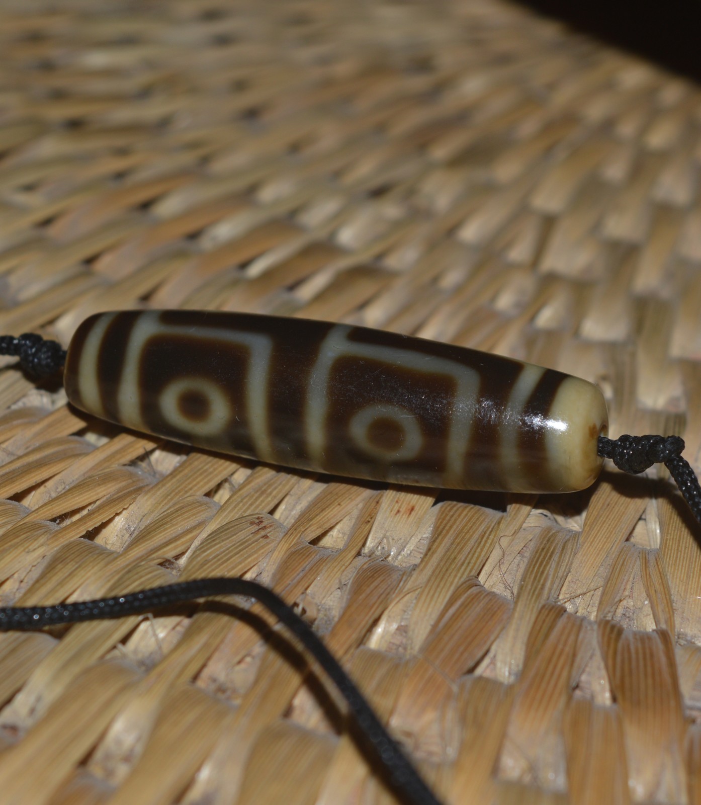Vintage worn 4 Eyes Taiwan Dzi Bead Protective Amulet Attract Wealth , 4G