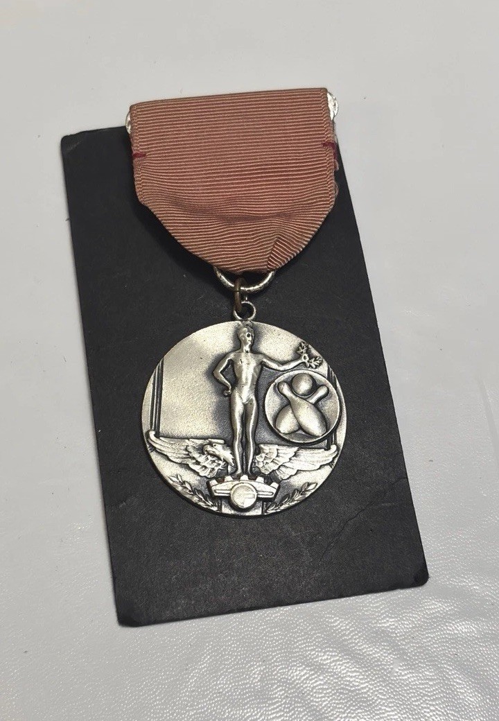 Vintage Sterling Silver .925 Bowling Award Medal 18g Ribbon Sports Trophy Medal