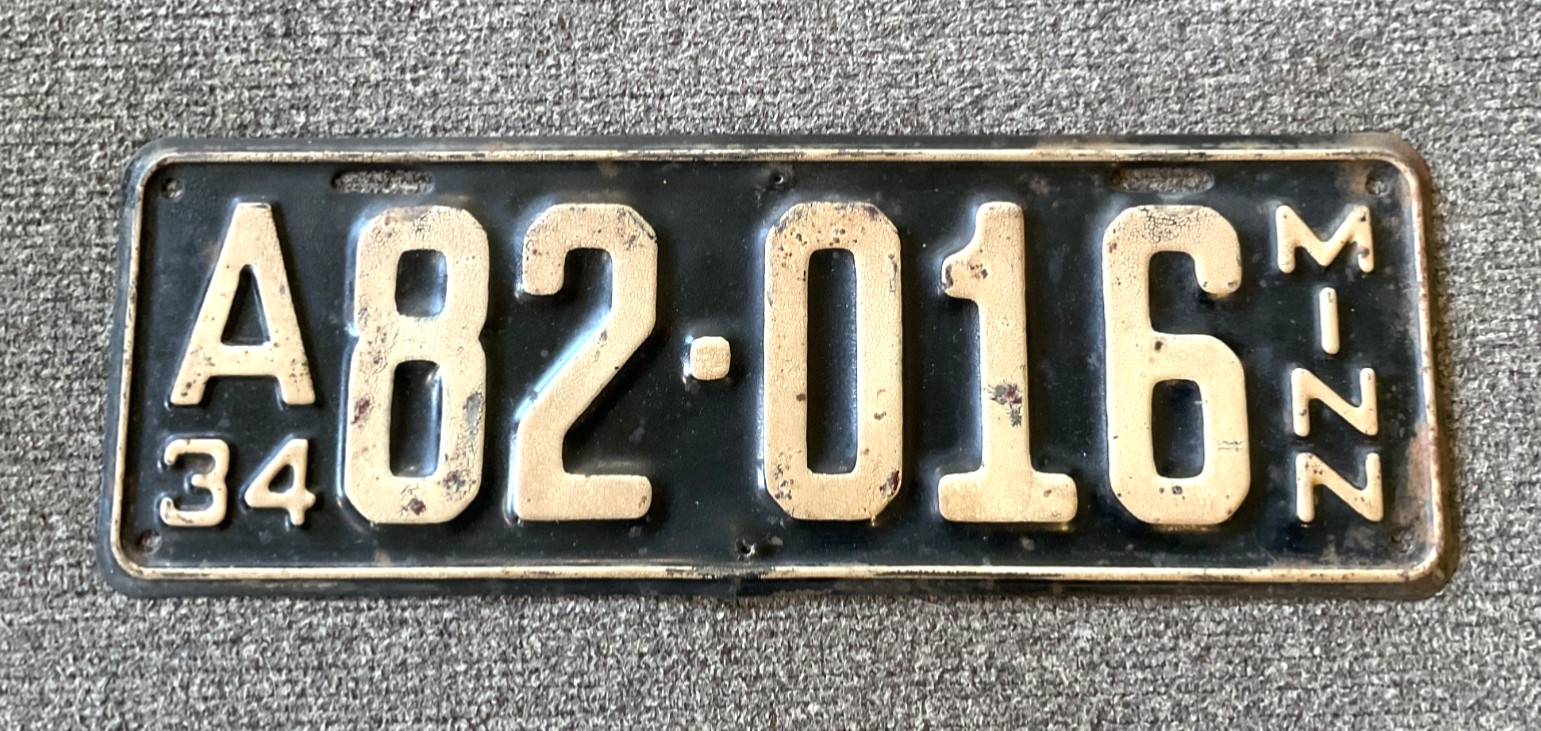 RARE 1934 MINNESOTA LICENSE PLATE ALL ORIGINAL PAINT FORD CHEVY DODGE NICE