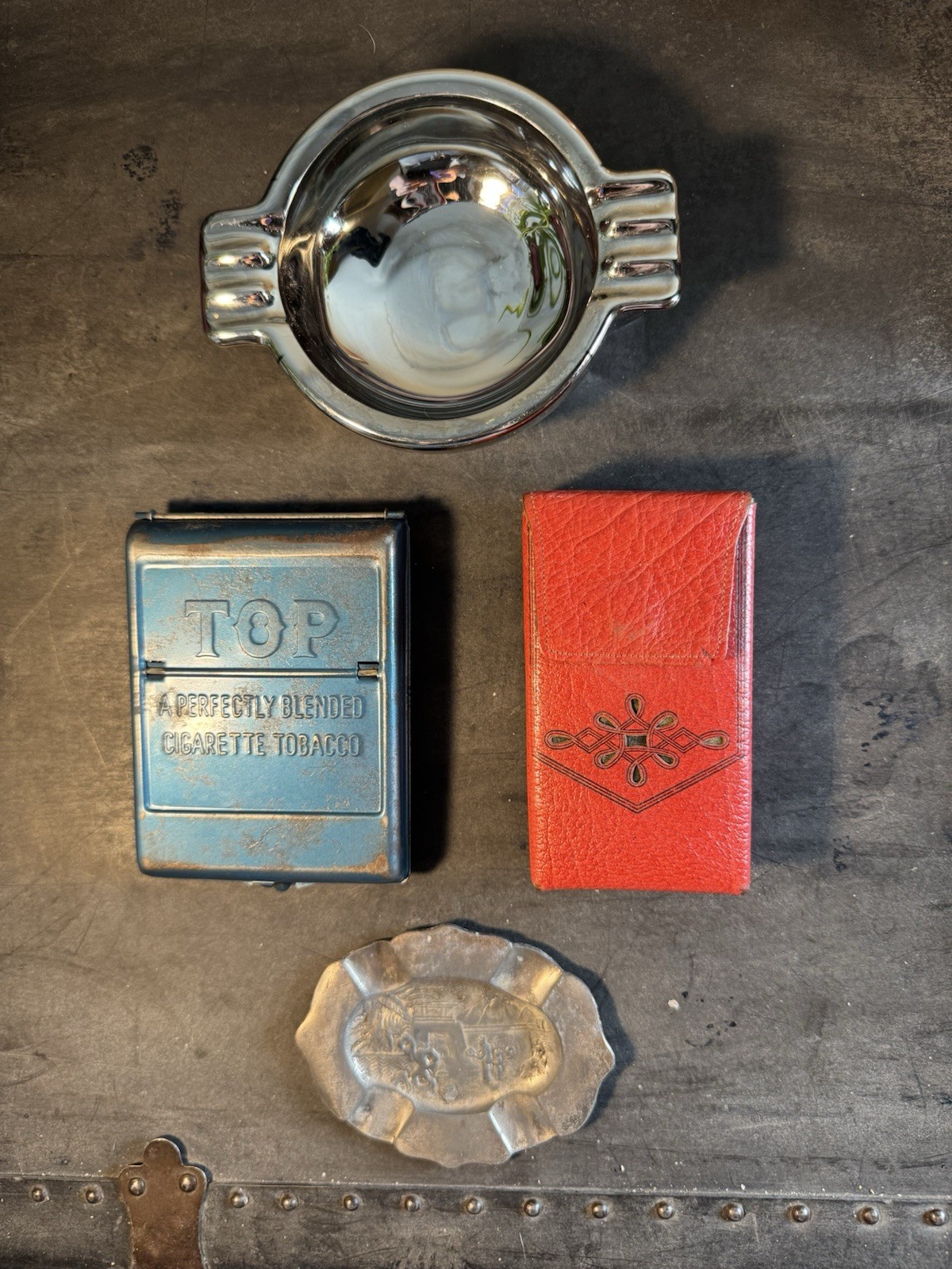 Vtg MCM Mid Century Tobacciana Set: TOP Roller, Princess Gardner Case, 2 Ashtray