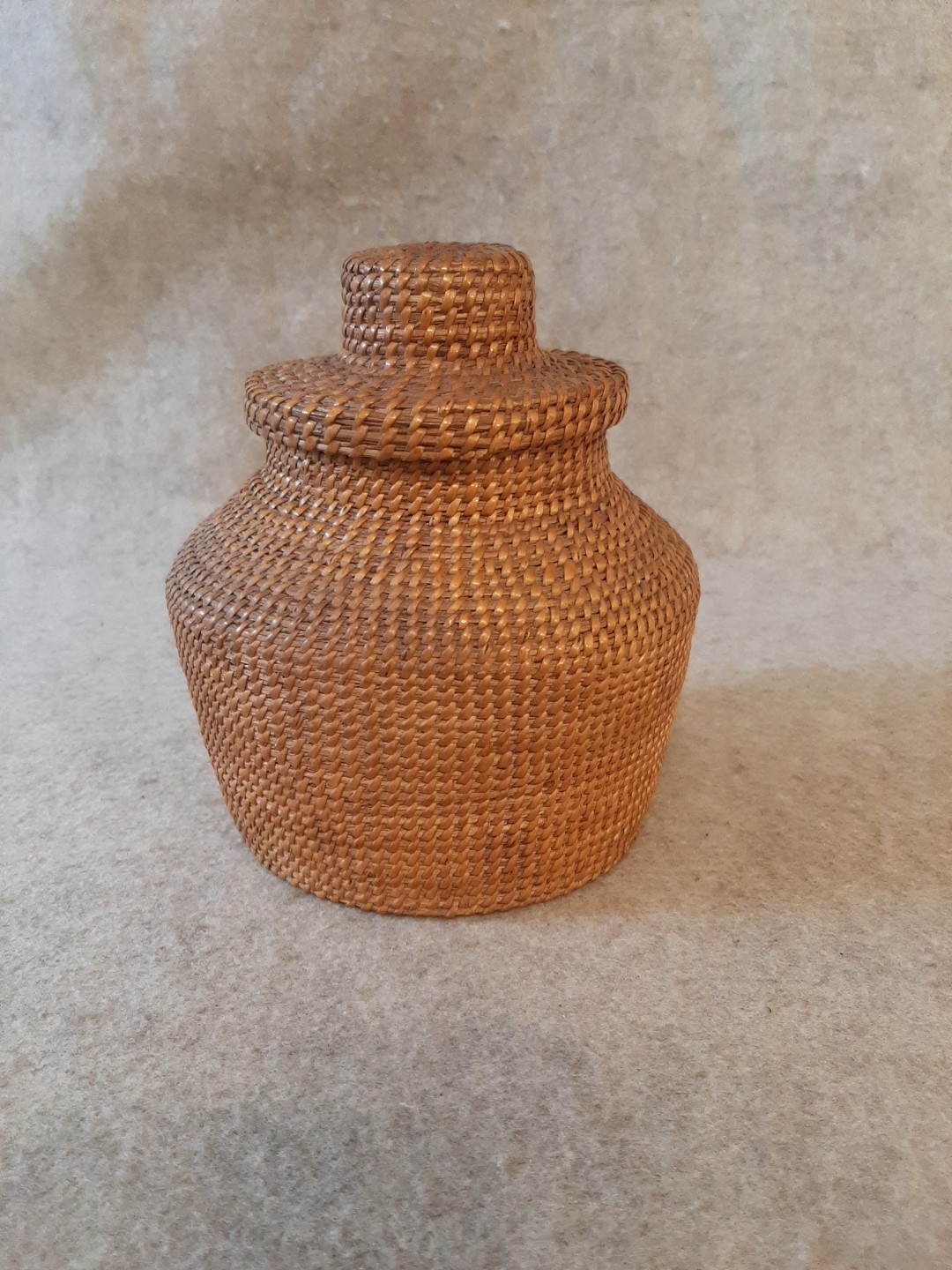 Vintage Woven Basket with Lid Wicker Pottery Weave Art Deco Vintage Woven Basket with Lid Wicker Pottery Weave Art Deco