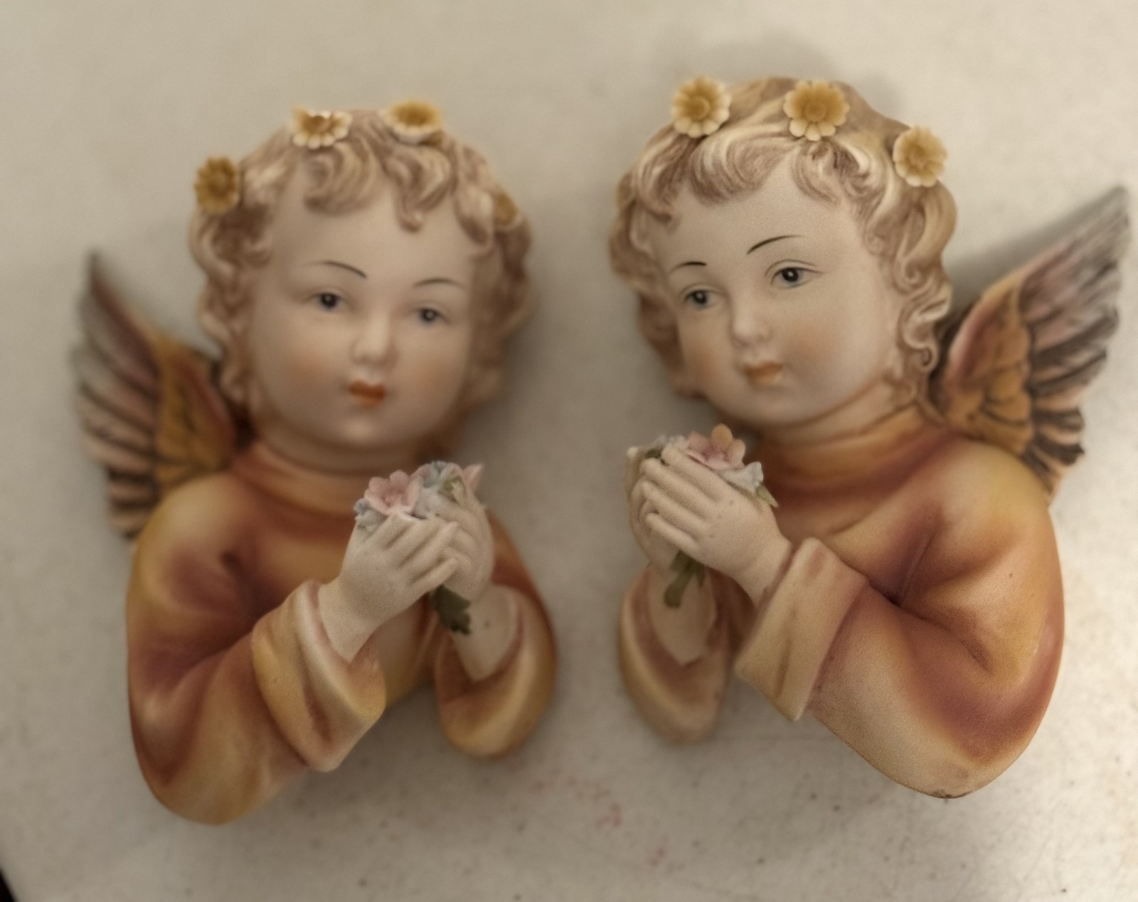 Porcelain Handpainted Angels Plaque by LEFTON'S JAPAN KW833 Set of 2 Porcelain Handpainted Angels Plaque by LEFTON'S JAPAN KW833 Set of 2