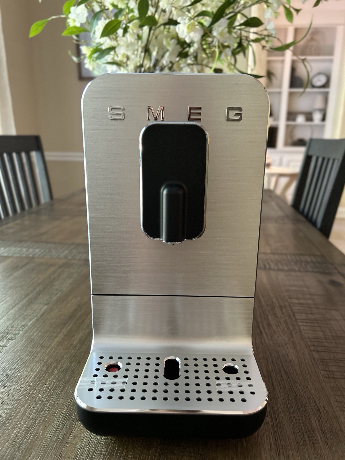 Smeg Fully Automatic Bean To Cup Coffee Machine Black BCC01BLMUS NIB READ