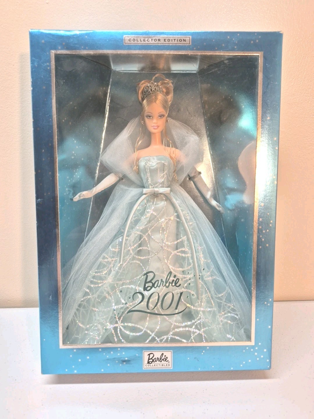 Barbie 2001 Collectors Edition New In Box #50841 Mattel Blonde Blue Eyes Vintage