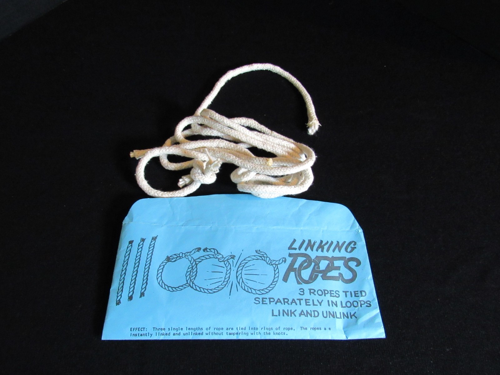 Vintage Linking Ropes Magic Trick Vintage Linking Ropes Magic Trick