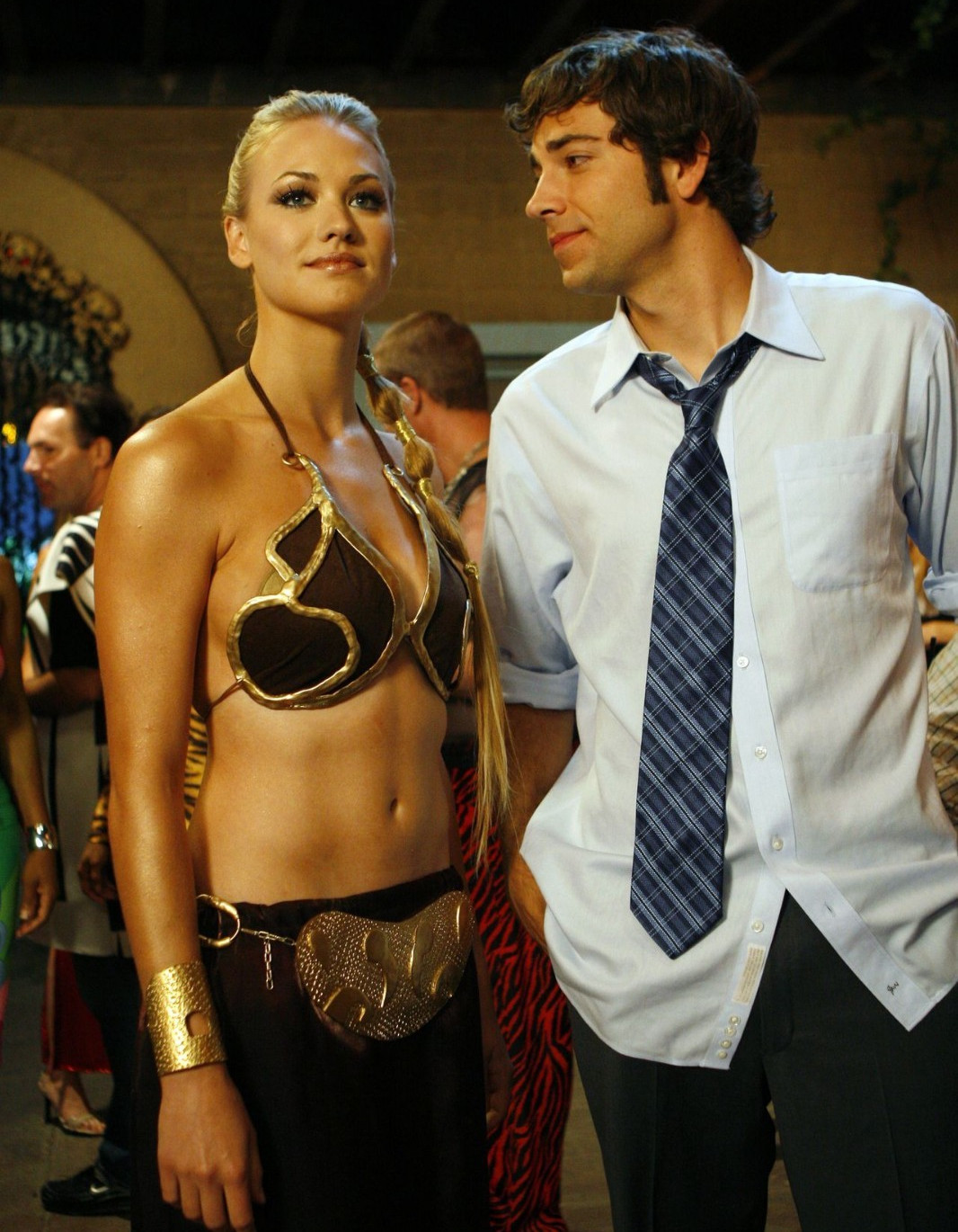 Yvonne Strahovski in an 8