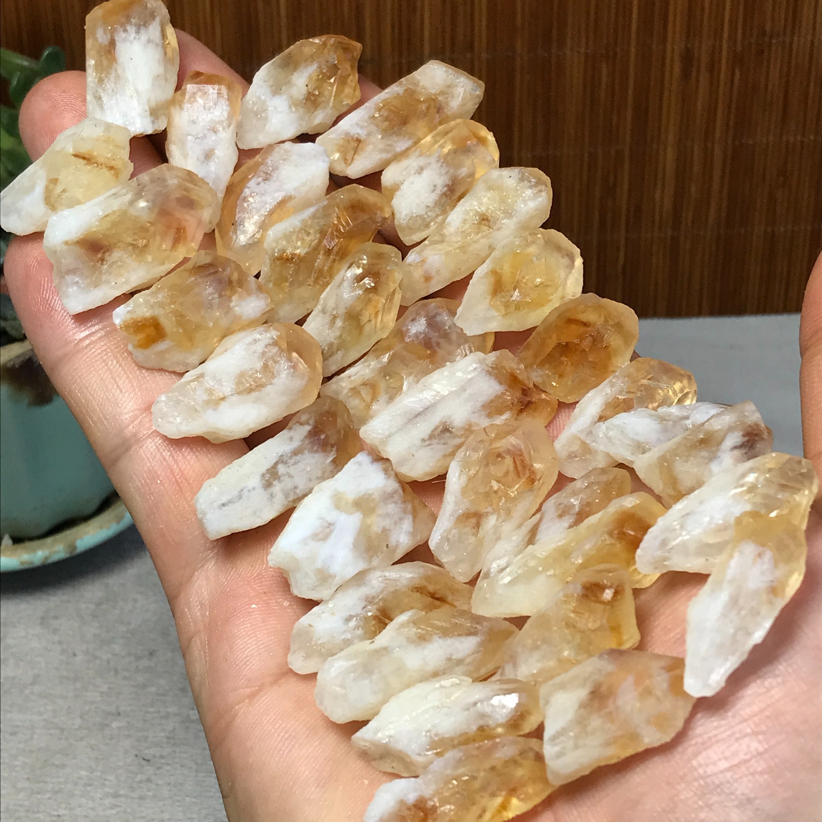30pcs Natural yellow quartz Crystal gemstone rough Mineral Specimen 157g A6928