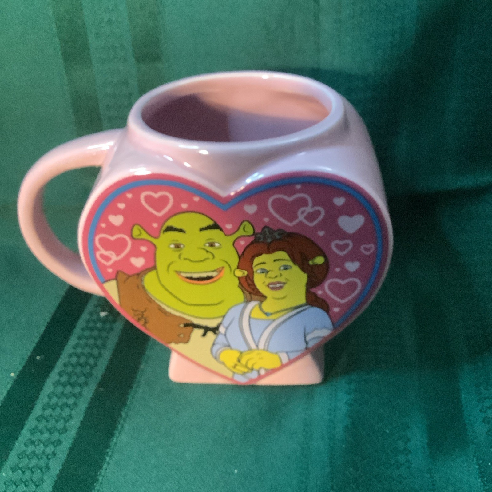Silver Buffalo Shrek Heart Faced Ceramic Coffee Mug 21 Ounces Dreamworks