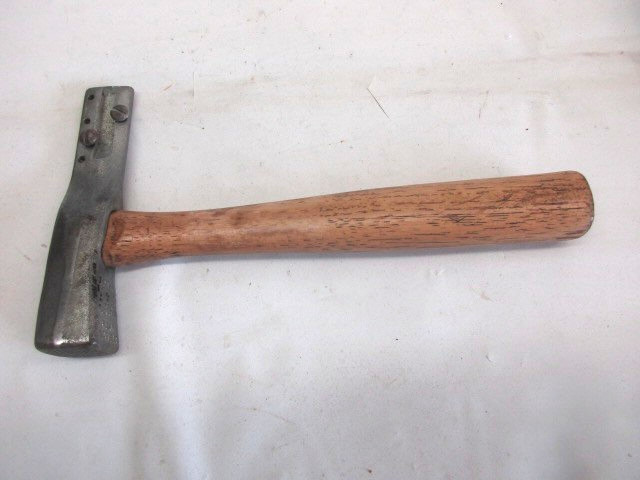 Vintage AJC 02-S6100 Roofing Shingle Hatchet, 1 lb 6 oz Vintage AJC 02-S6100 Roofing Shingle Hatchet, 1 lb 6 oz