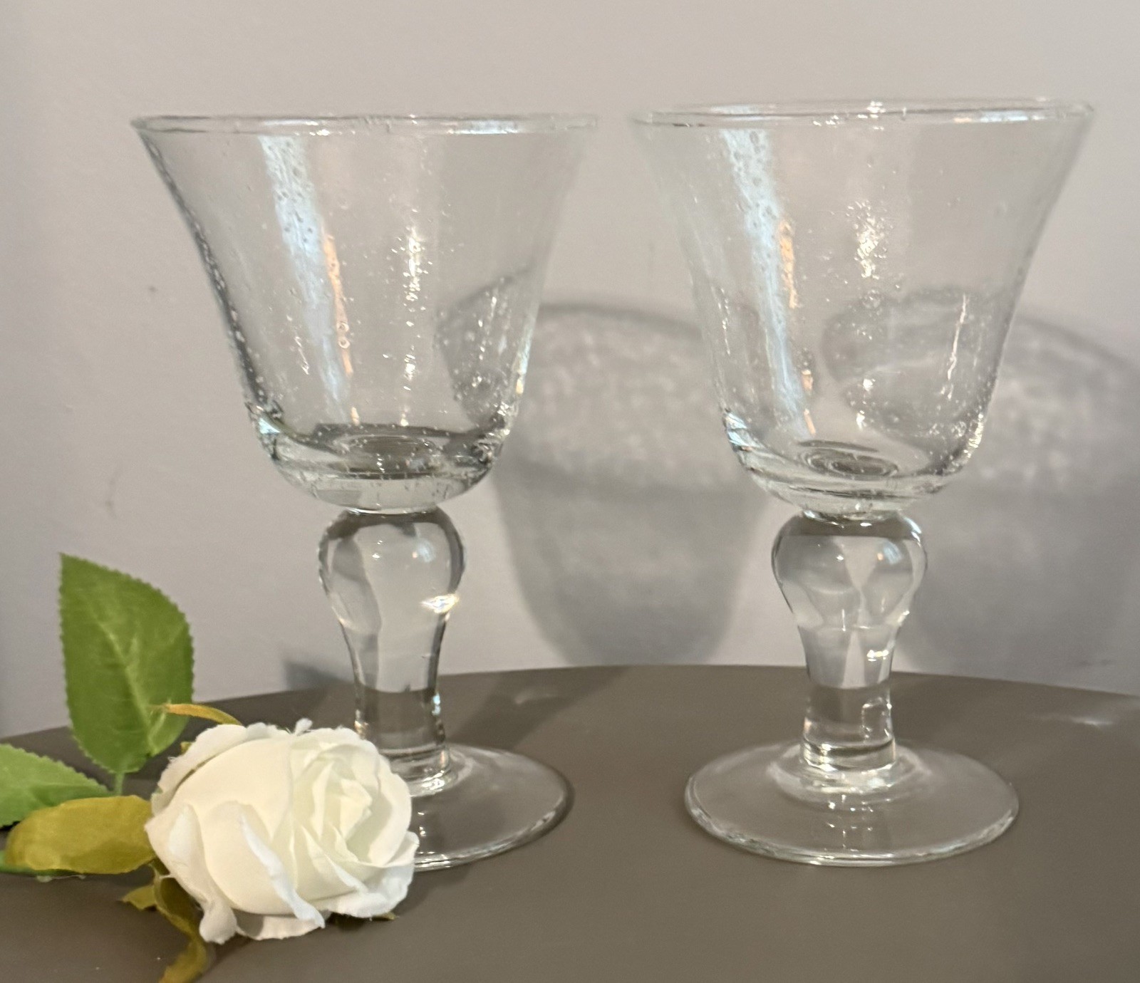 Artland Iris Clear Bubble Wine Glasses #4090176 - Set of 2 EUC
