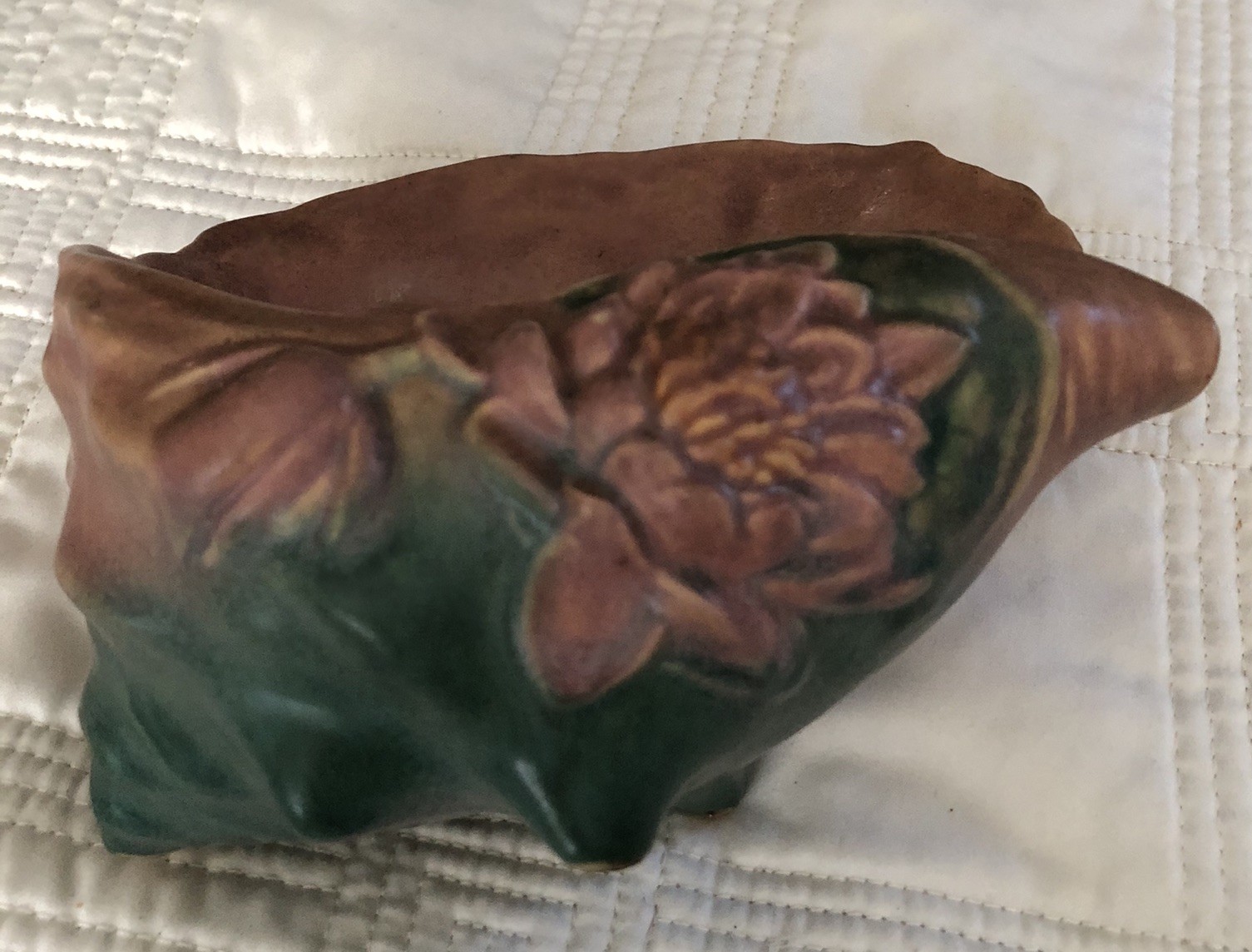 Roseville Water Lily Conch Shell Planter Pink Excellent Condition 
