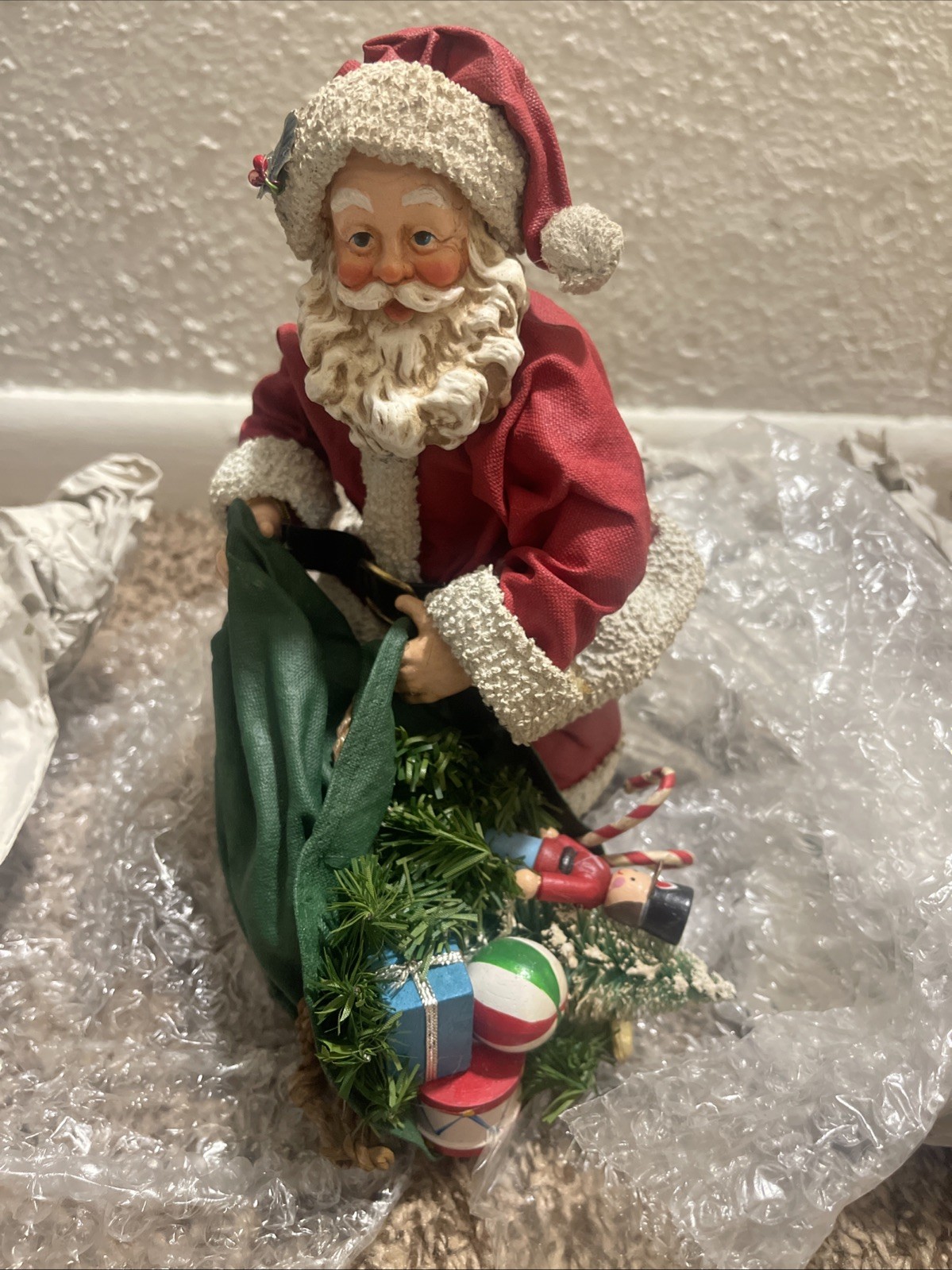 Possible Dreams Clothtique Santa Figuring