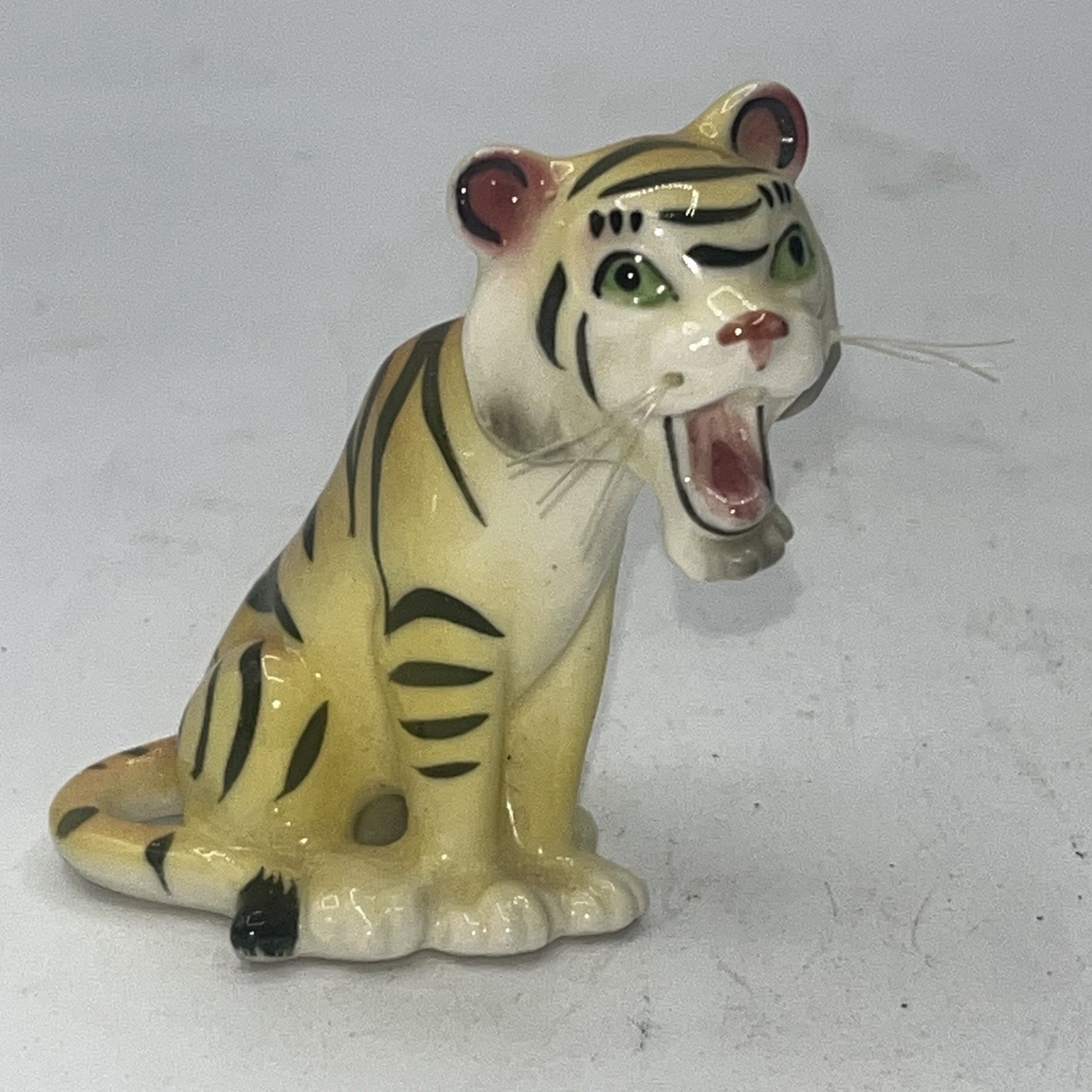 Vintage Roaring Yawning Tiger Figurine Bone China Made in Japan Whiskers 2.5\