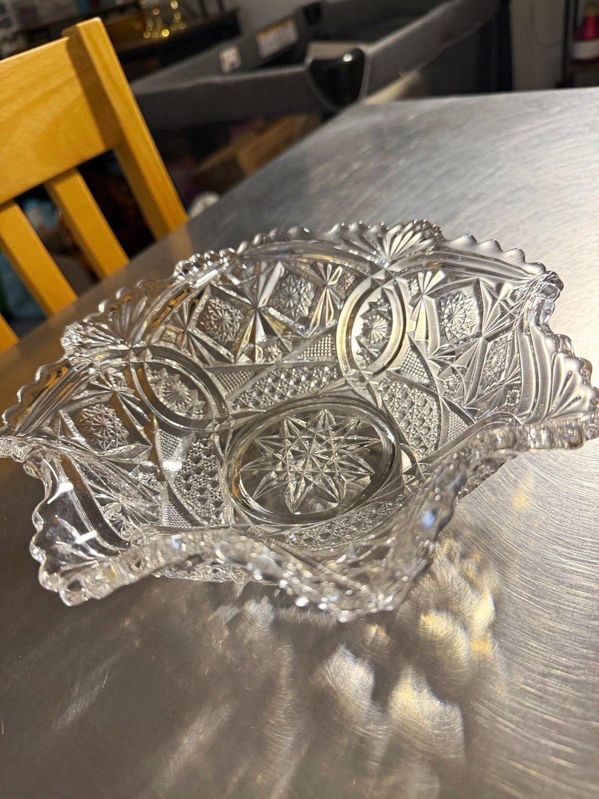Vintage Clear Pressed Glass Decorative Serving Bowl Starburst Pattern