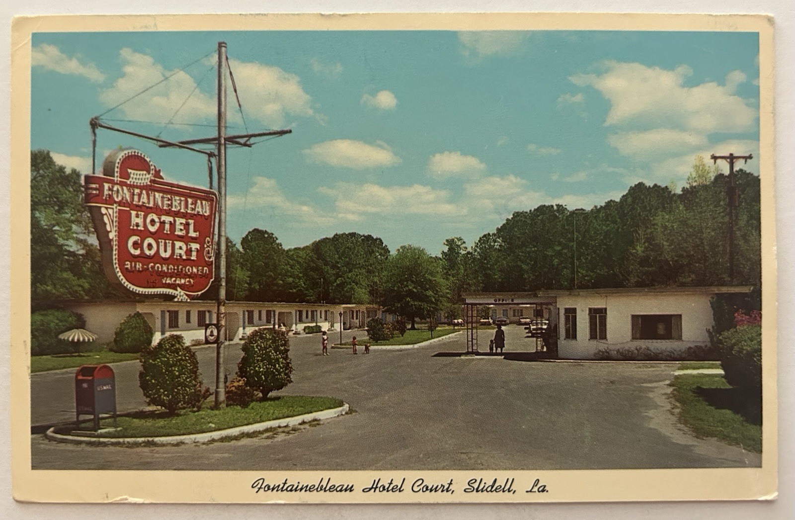 Vintage Fontainebleau Hotel Court Postcard Slidell LA Louisiana Highways 11 & 90 Vintage Fontainebleau Hotel Court Postcard Slidell LA Louisiana Highways 11 & 90