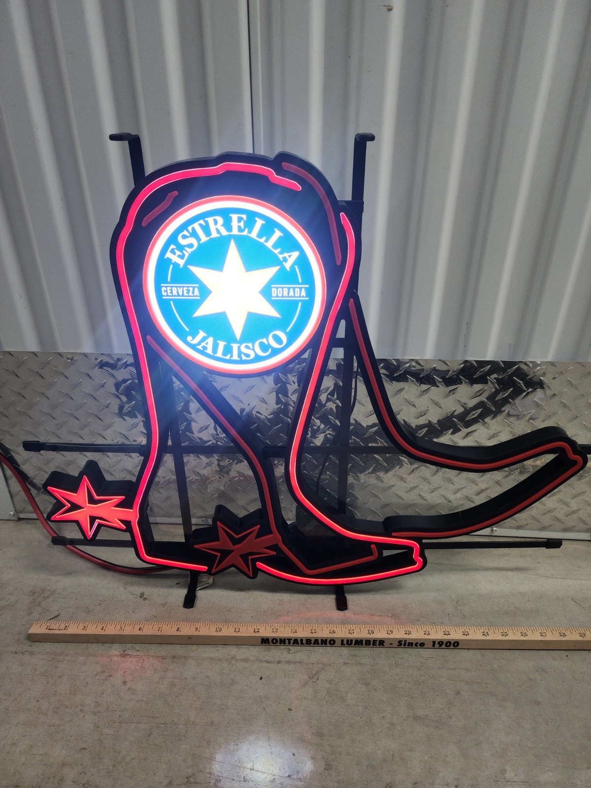 ESTRELLA JALISCOrodeo Cowboy Boots Animated LED BEER BAR SIGN LIGHT 