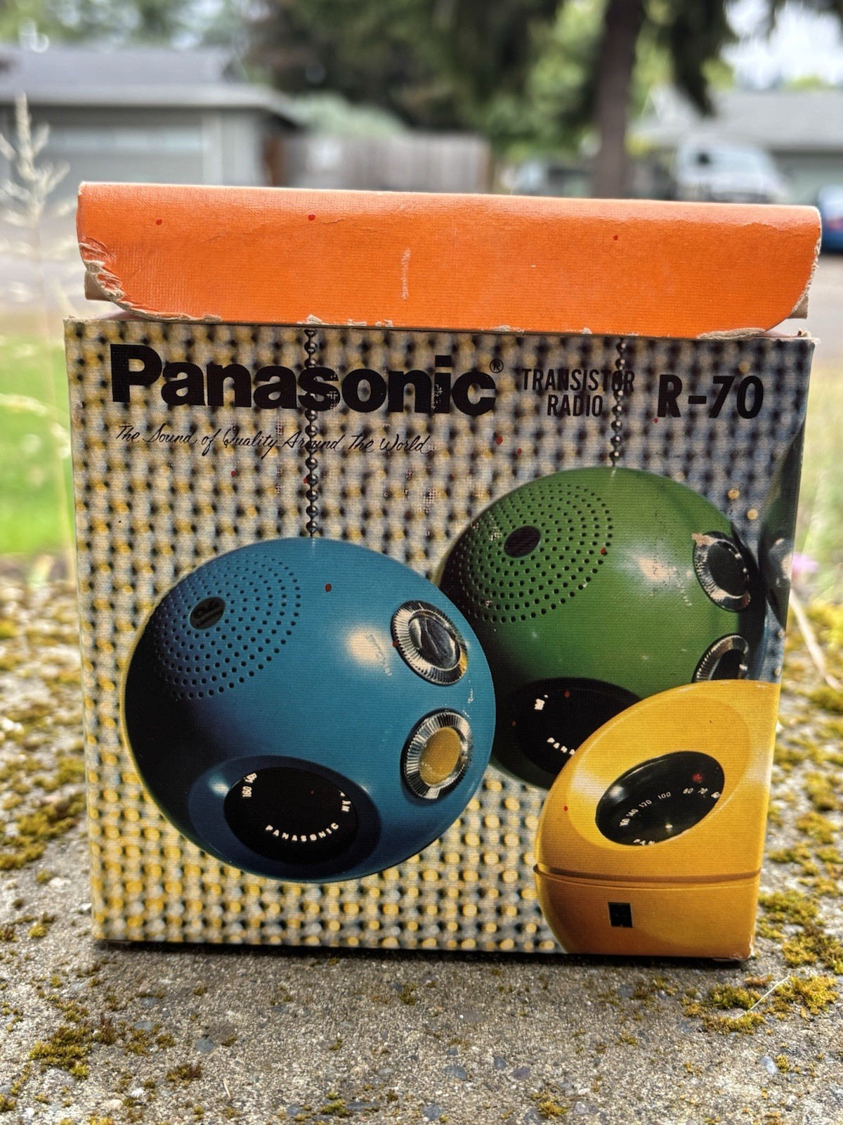 Vintage Panasonic Panapet 70 R-70 Red Ball Radio Original Box Papers Japan