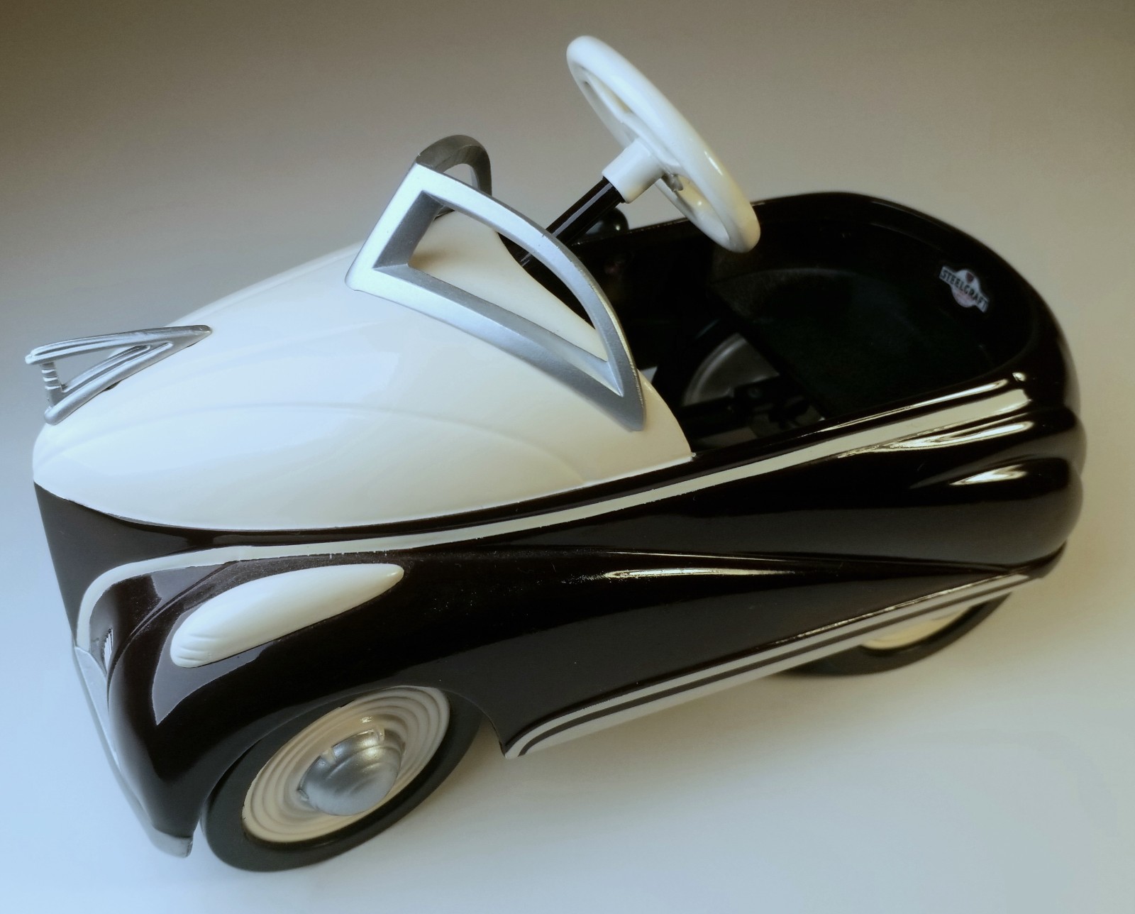 Hallmark Kiddie Car Classics 1939 Murray Steelcraft Lincoln Zephyr New In Box